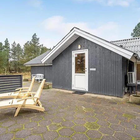 Three-bedroom In Romo Romo