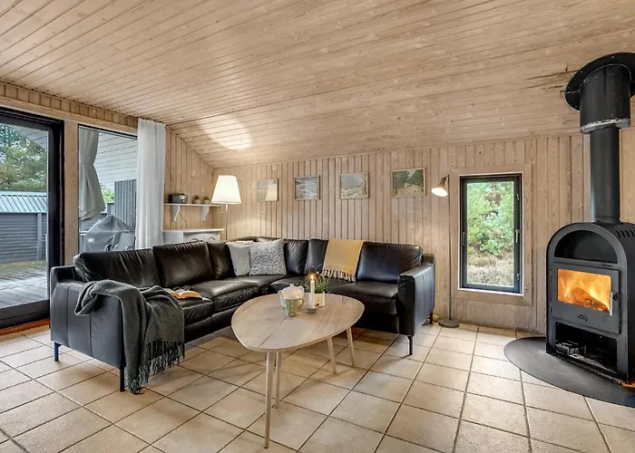 Three-bedroom In * Romo